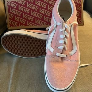 Vans New in Box Pink Vans size 7 juniors/8.5 women’s